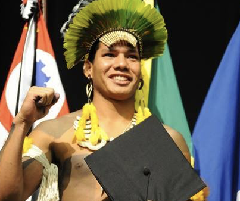 Prof. Lennon Corezomae >>> MT